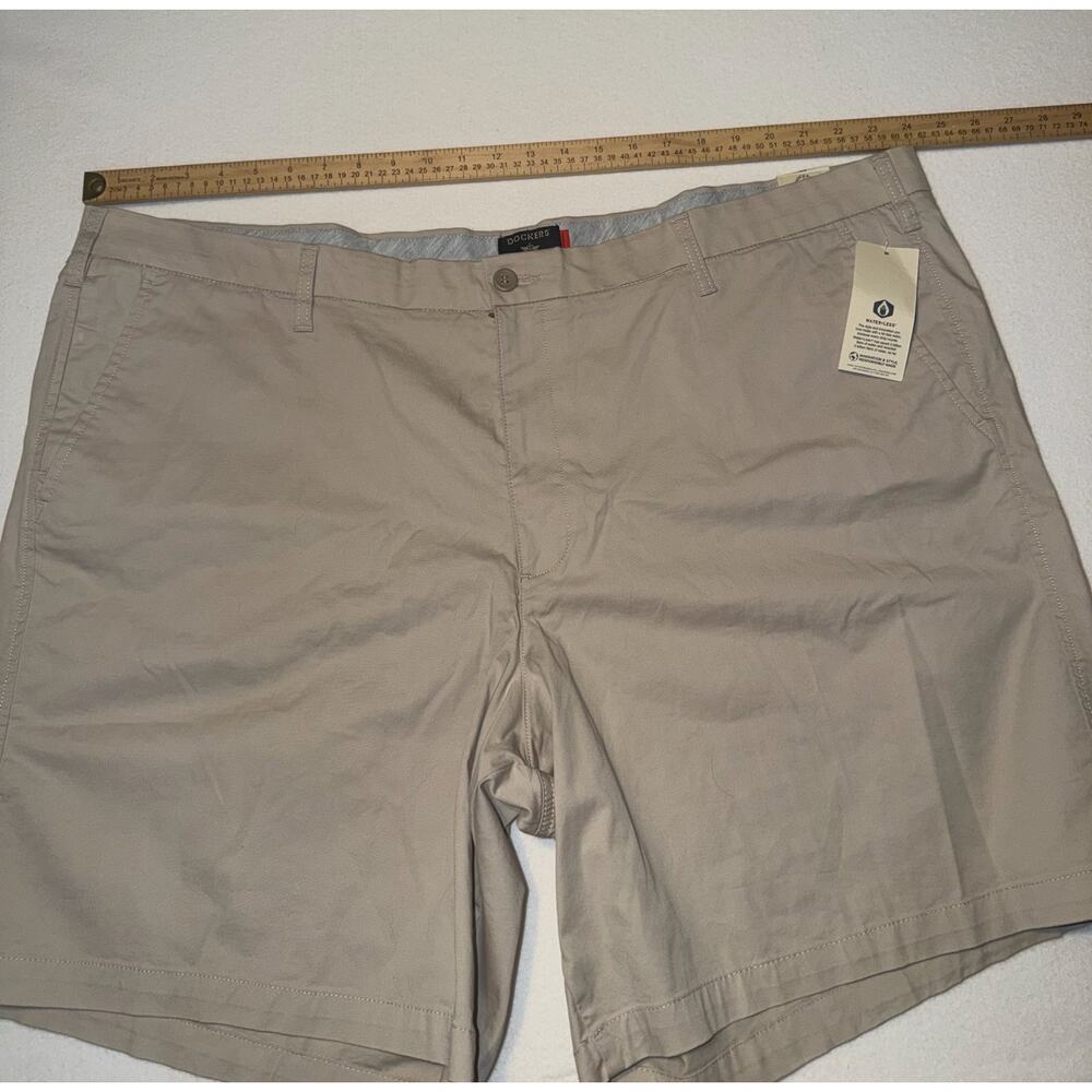 Docker men’s new Khaki with flexible waistband shorts - Picture 5 of 14